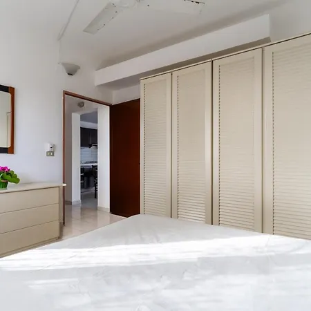 La Castellana Villa *